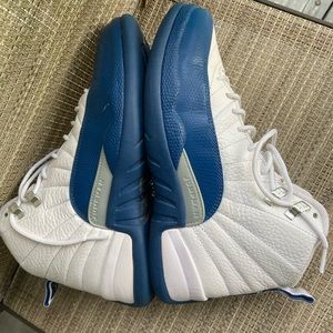 Men Jordan 12  frenches size 8